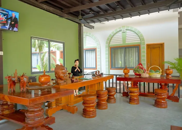 Hotel Reveal Courtyard In Reveal Angkor 4*