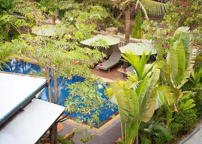 Reveal Courtyard In Reveal Angkor 4*